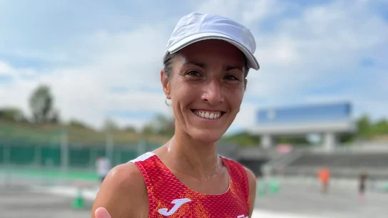 Laura Méndez,con España Laura Méndez,con España