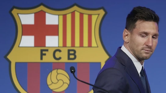 Messi, con el escudo del Barça Messi, con el escudo del Barça