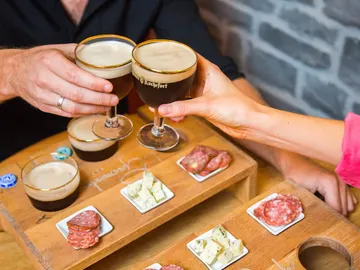 Cerveza trapense con queso Roquefort Cerveza trapense con queso Roquefort