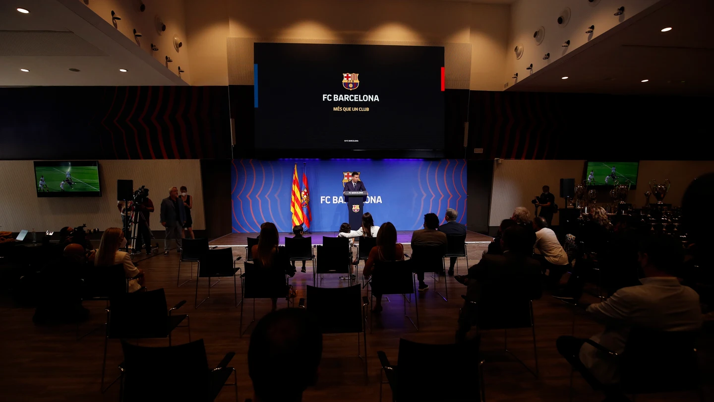 Leo Messi, en la rueda de prensa de su despedida como jugador del Barça Leo Messi, en la rueda de prensa de su despedida como jugador del Barça