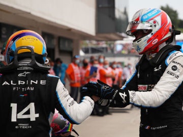 Fernando Alonso y Esteban Ocon
