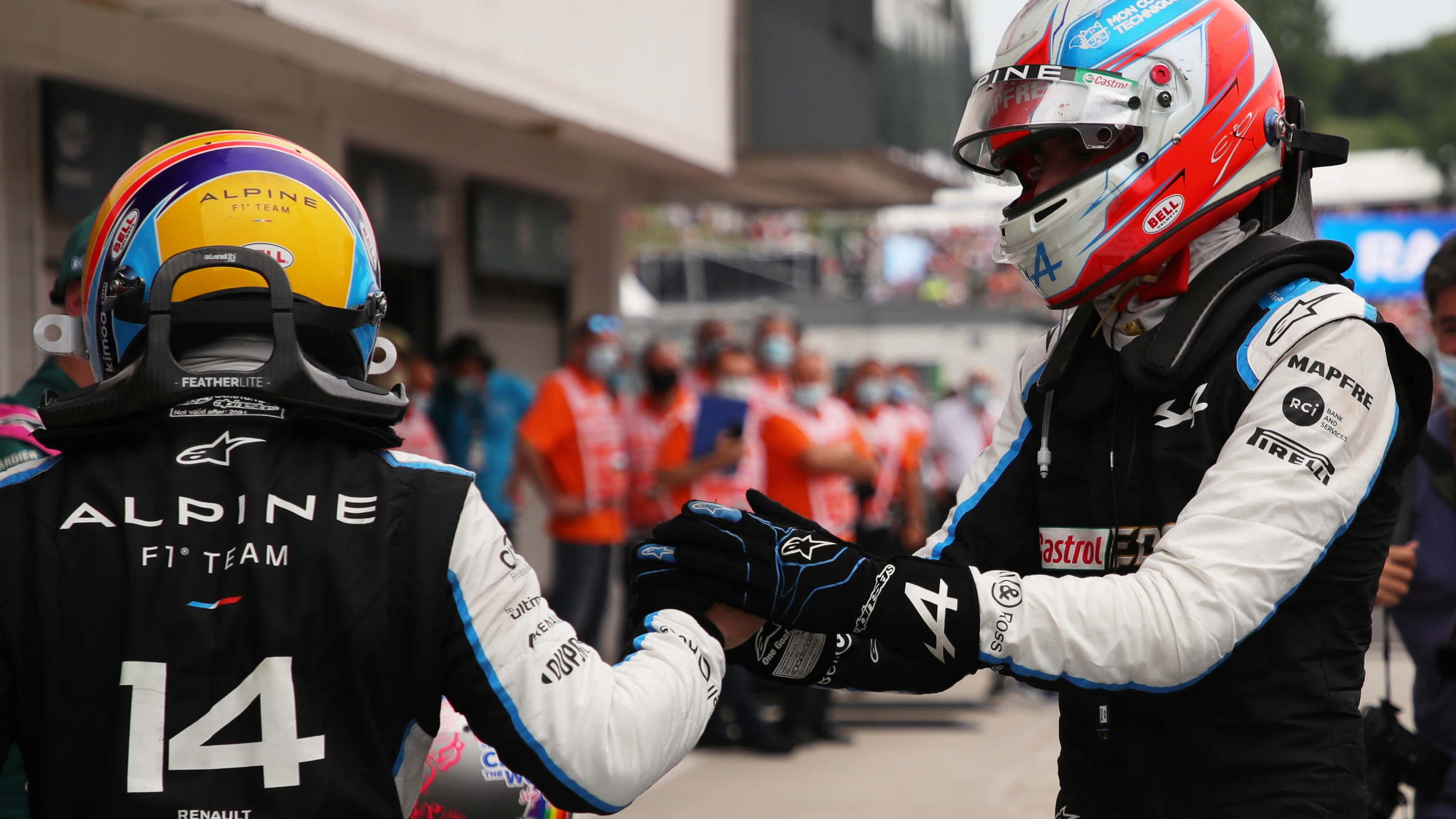 Fernando Alonso y Esteban Ocon