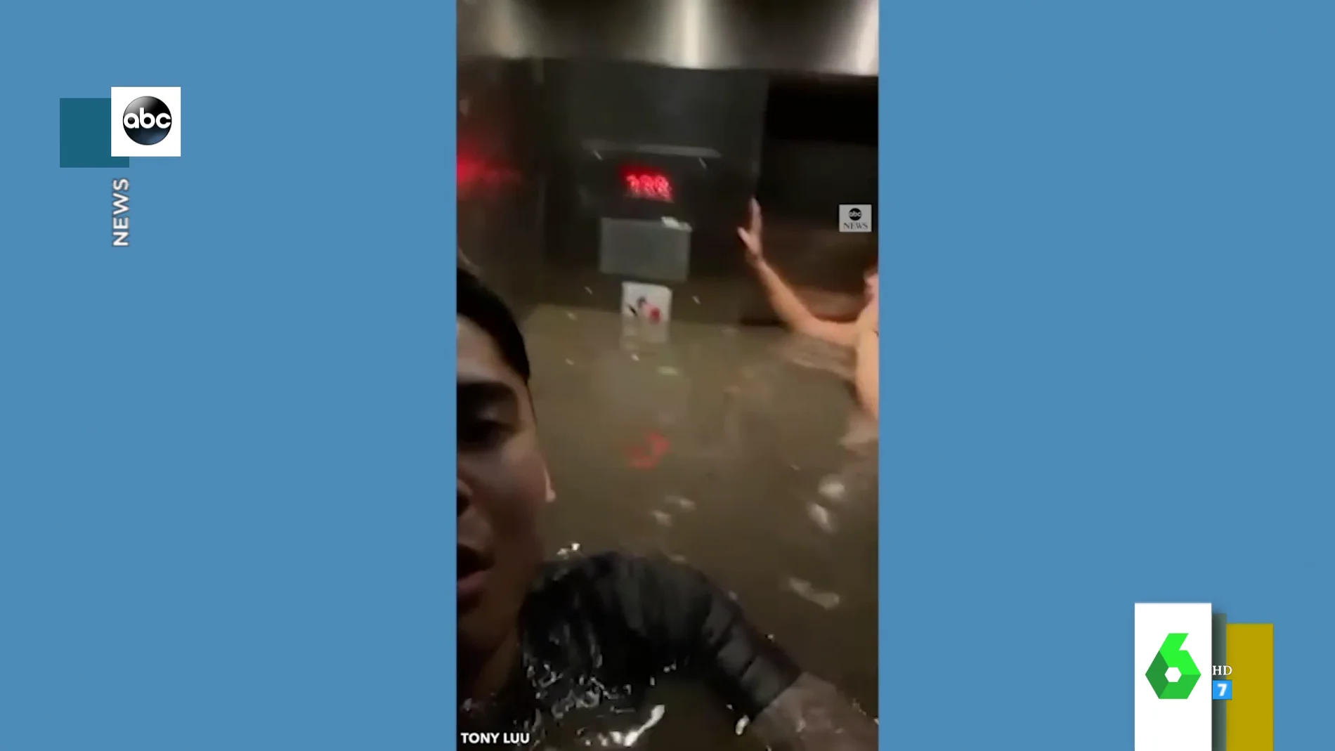 El angustioso momento en el que tres jóvenes se quedan atrapados en un ascensor que comienza a inundarse