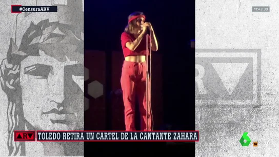 Zahara se dirige al público durante un concierto Zahara se dirige al público durante un concierto