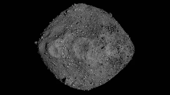 Mosaico de Bennu utilizando observaciones realizadas por la nave OSIRIS-REx Mosaico de Bennu utilizando observaciones realizadas por la nave OSIRIS-REx