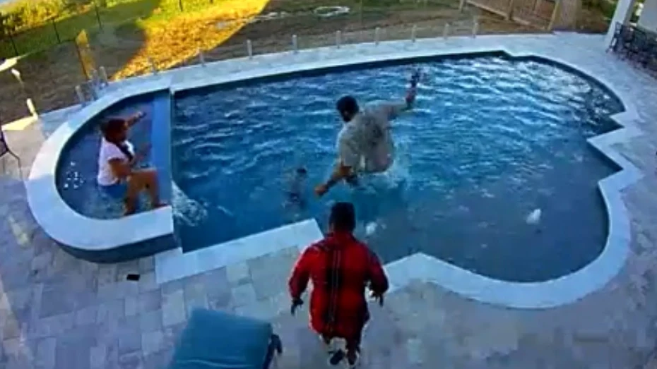 Andre Drummond evita que su hijo se ahogue en la piscina