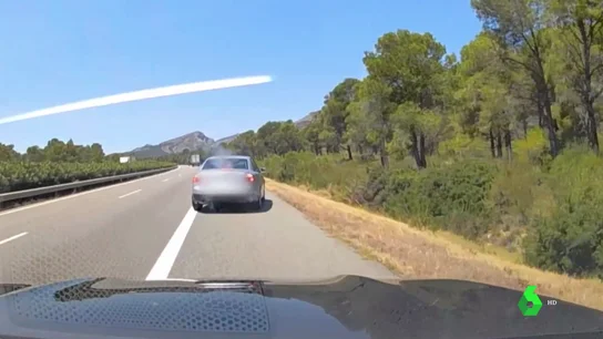 Detenido por hacer creer a otros conductores que había pinchado para robarles en la AP-7 Detenido por hacer creer a otros conductores que había pinchado para robarles en la AP-7