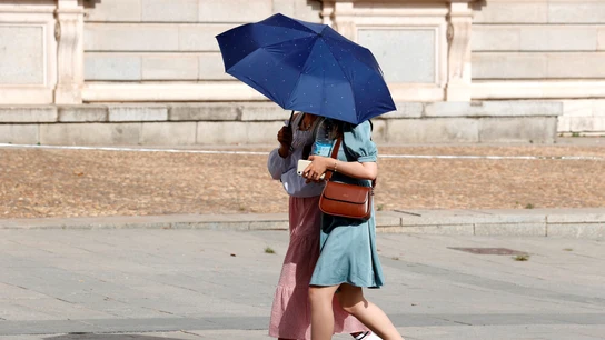 Martes de 'veroño': jornada de temperaturas récord en octubre con máximas de hasta 36ºC Martes de 'veroño': jornada de temperaturas récord en octubre con máximas de hasta 36ºC