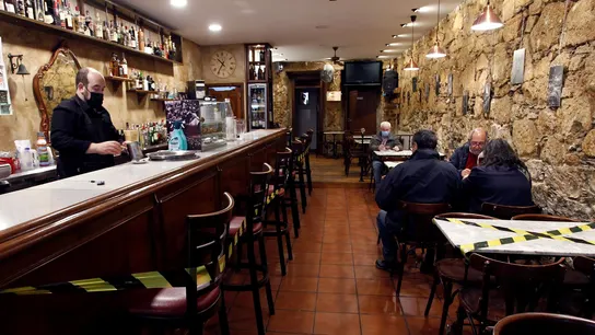 Interior de un bar en Ferrol Interior de un bar en Ferrol