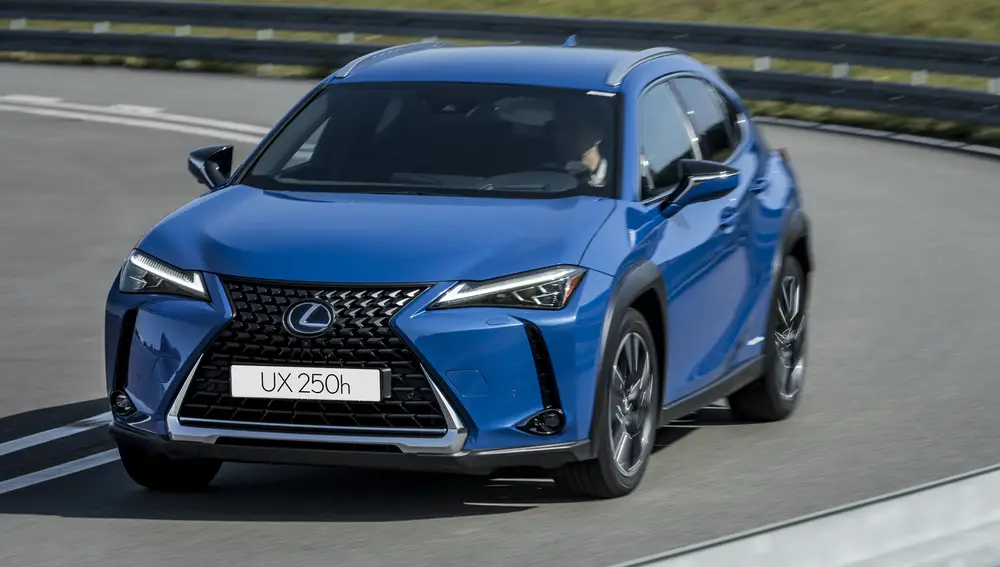 Lexus UX 250h crossover