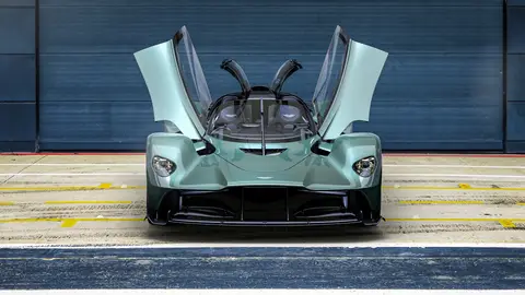 Aston Martin Valkyrie spider 2022 Aston Martin Valkyrie spider 2022