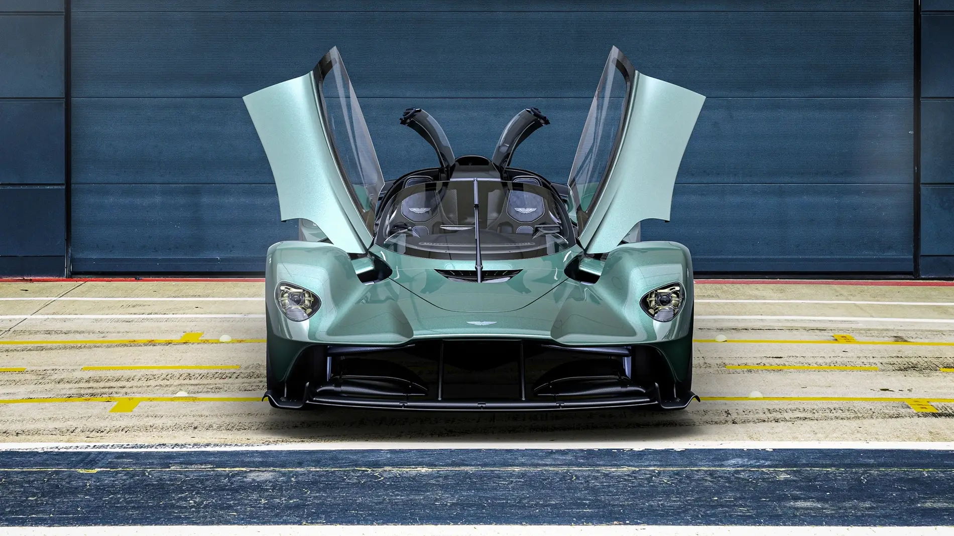 Aston Martin Valkyrie spider 2022