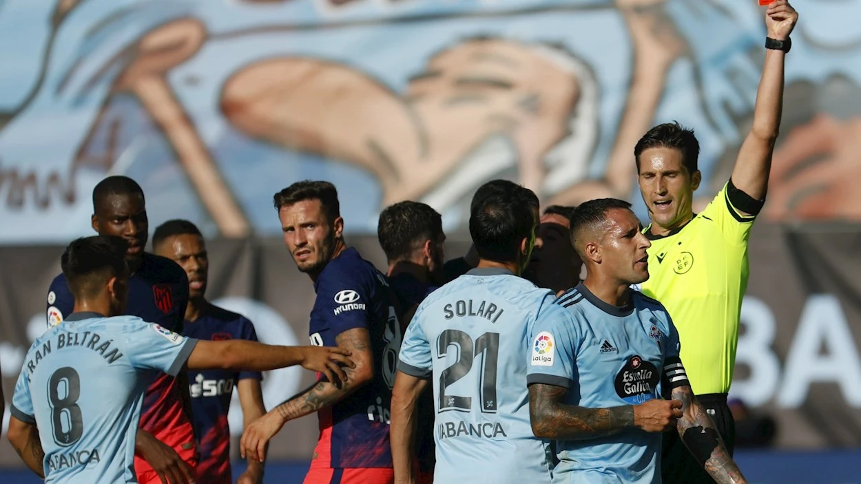 Tangana entre los jugadores de Celta y Atlético