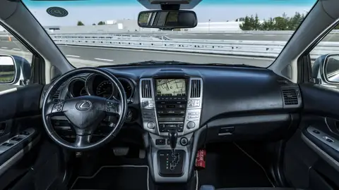 Lexus RX 400h Luxury SUV  Lexus RX 400h Luxury SUV