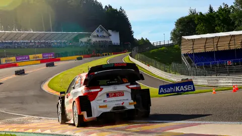 Kalle Rovanperä subió al podio Kalle Rovanperä subió al podio