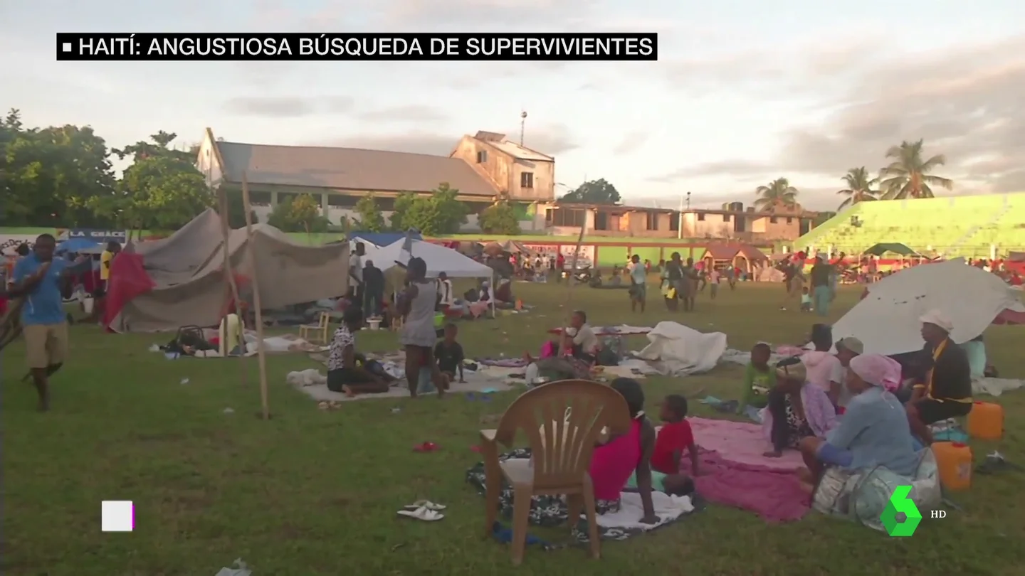 Buscan supervivientes en Haití Buscan supervivientes en Haití