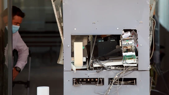 Atraco frustrado en Girona: vuelan un cajero con explosivos pero no pueden acceder al dinero Atraco frustrado en Girona: vuelan un cajero con explosivos pero no pueden acceder al dinero