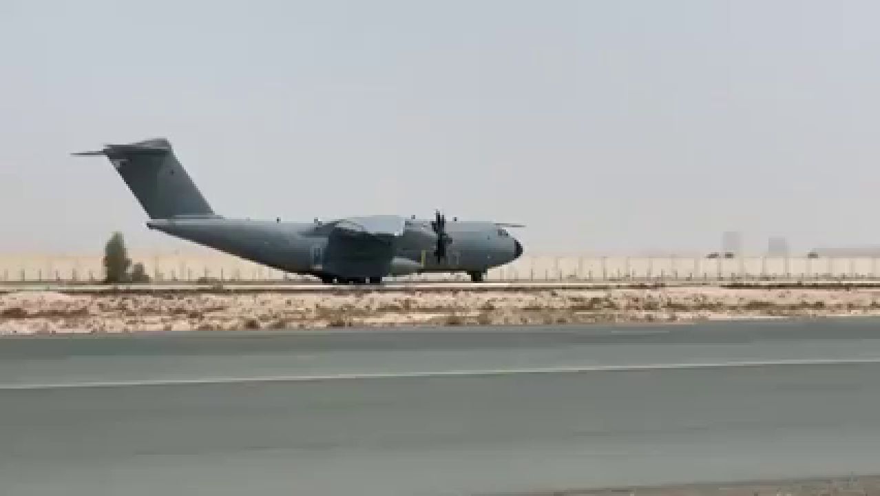 España envía un tercer avión medicalizado a Dubái para colaborar en la repatriación de Afganistán - Vimarsana News