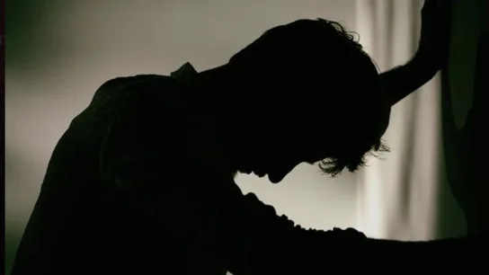Imagen de un adolescente Atención postcovid