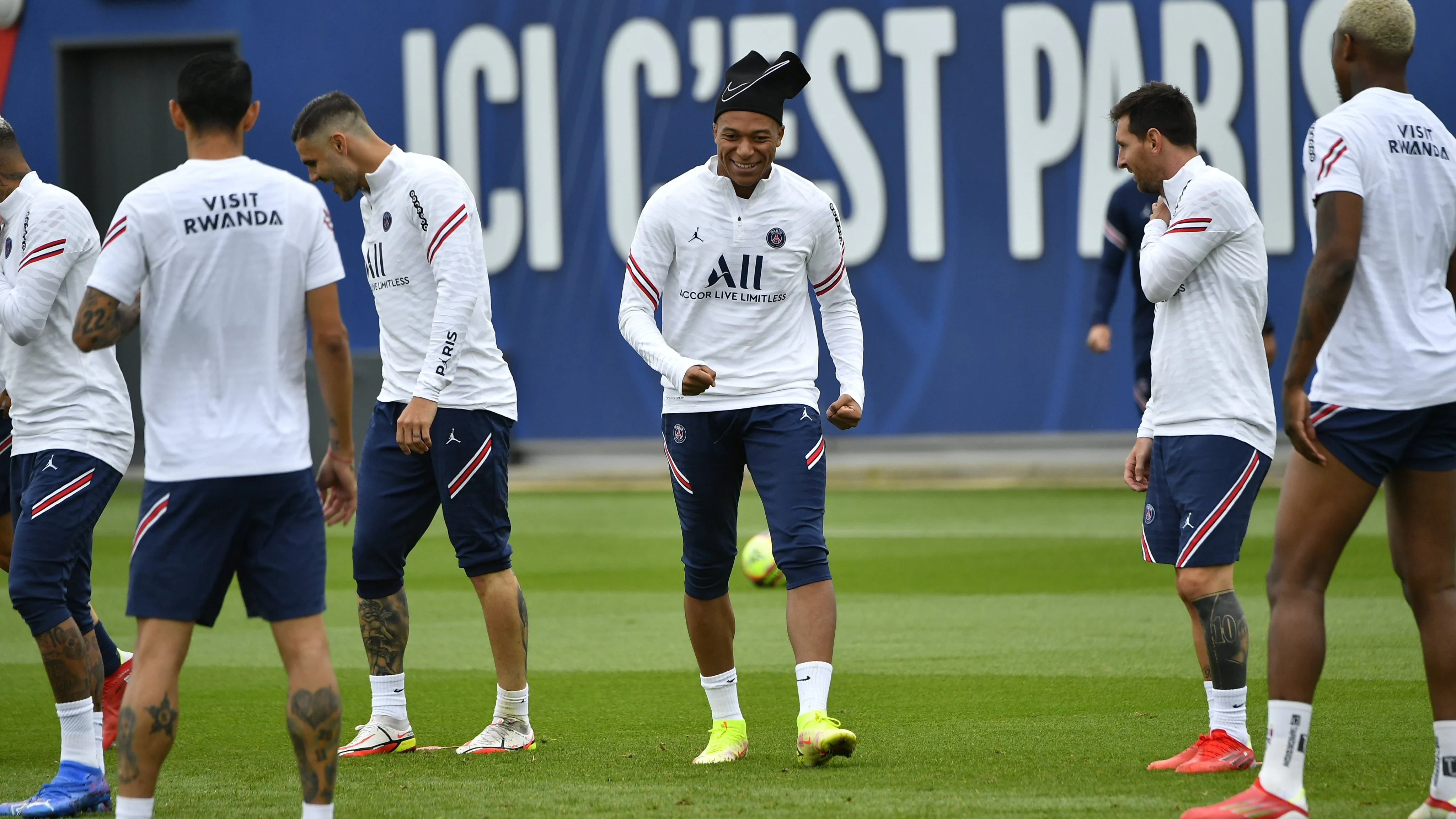 Kylian Mbappé en el entrenamiento del PSG