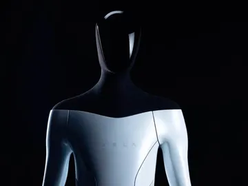 Tesla trabaja en un robot humanoide impulsado por inteligencia artificial Tesla trabaja en un robot humanoide impulsado por inteligencia artificial