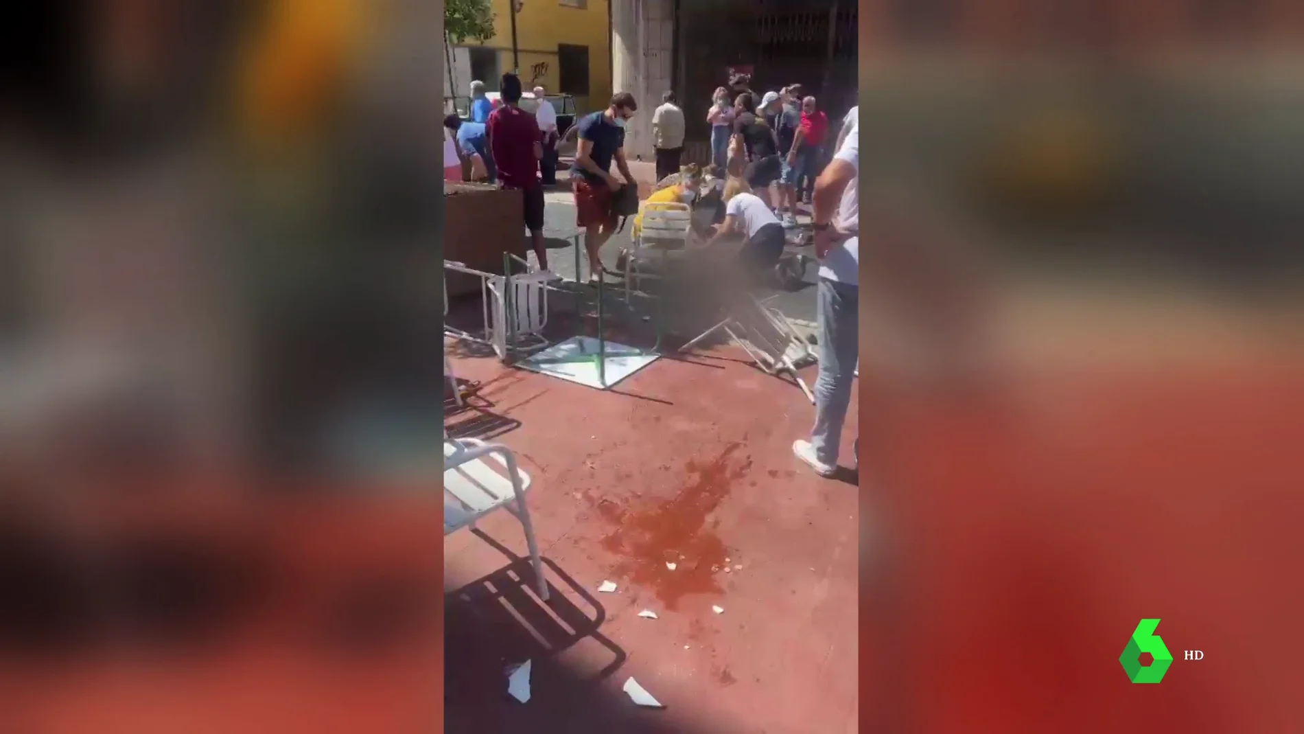 Atropello múltiple en una terraza de Ponferrada (León): un fallecido, cinco heridos graves y tres leves