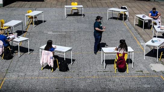 Los pediatras piden no bajar la guardia frente al coronavirus con la vuelta al cole Los pediatras piden no bajar la guardia frente al coronavirus con la vuelta al cole