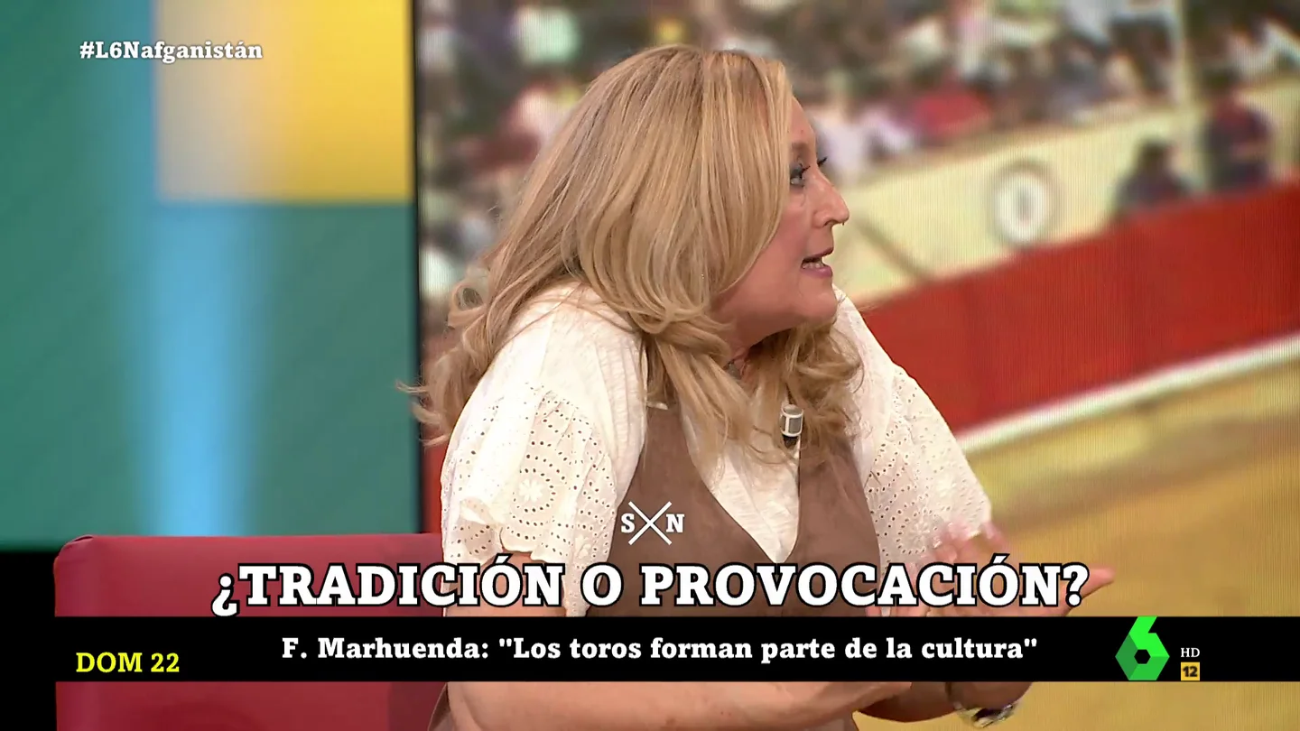 Elisa Beni, sobre la polémica de los toros en Gijón: "Si el toro se llamara 'Borbón', la gente se rasgaría las vestiduras" Elisa Beni, sobre la polémica de los toros en Gijón: "Si el toro se llamara 'Borbón', la gente se rasgaría las vestiduras"