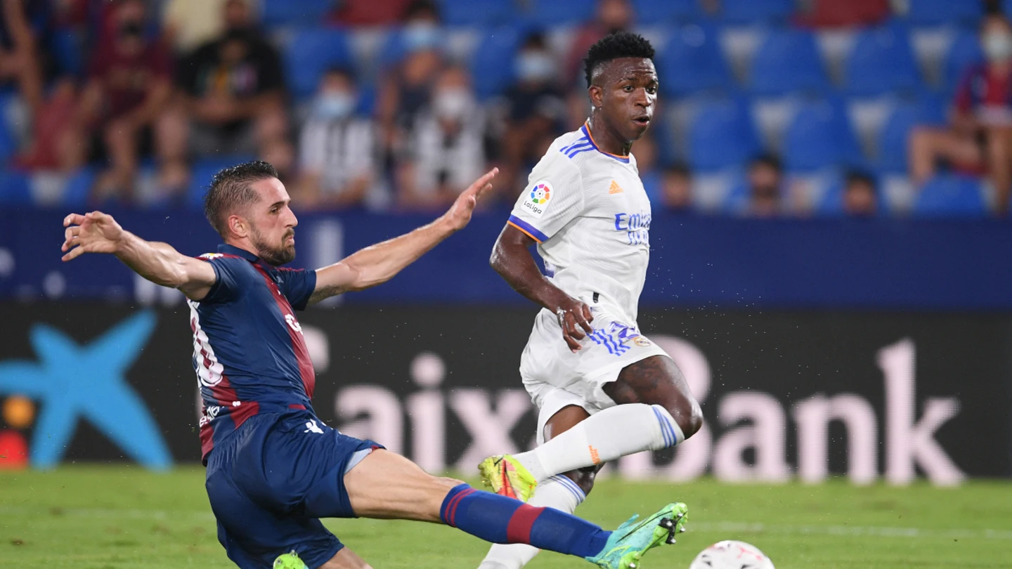 Vinicius anota el 2-2 ante el Levante Vinicius anota el 2-2 ante el Levante