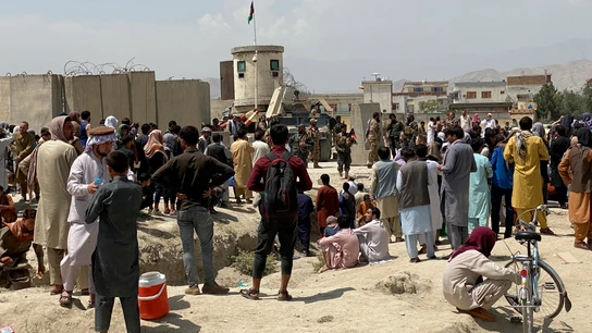 Situación en el exterior del aeropuerto de Kabul Situación en el exterior del aeropuerto de Kabul