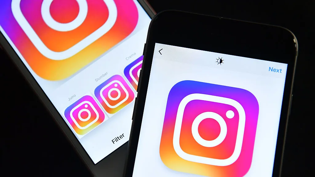 Logo de Instagram en un móvil