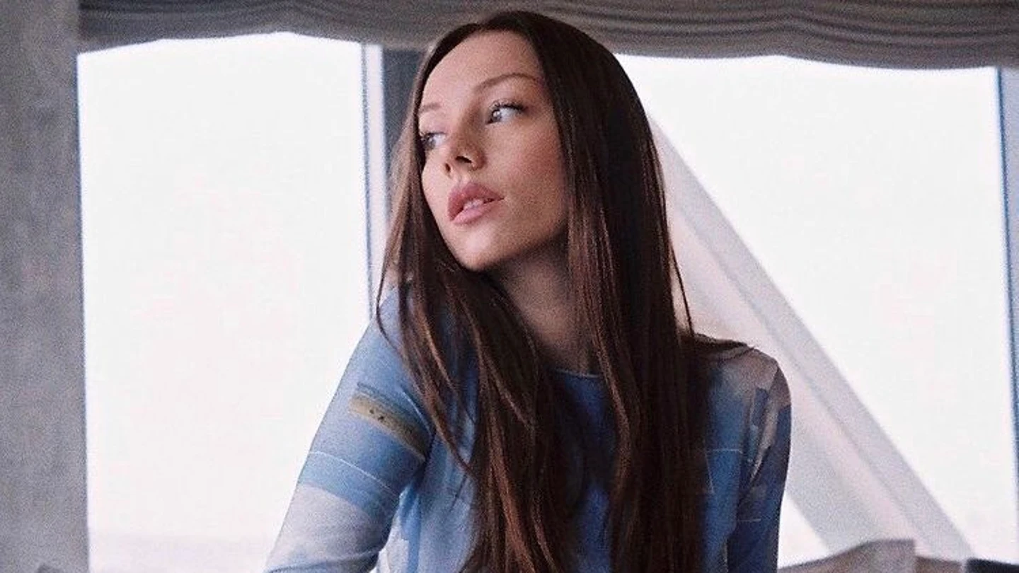 Ester Expósito y su cambio de look que impresiona a las redes Ester Expósito y su cambio de look que impresiona a las redes