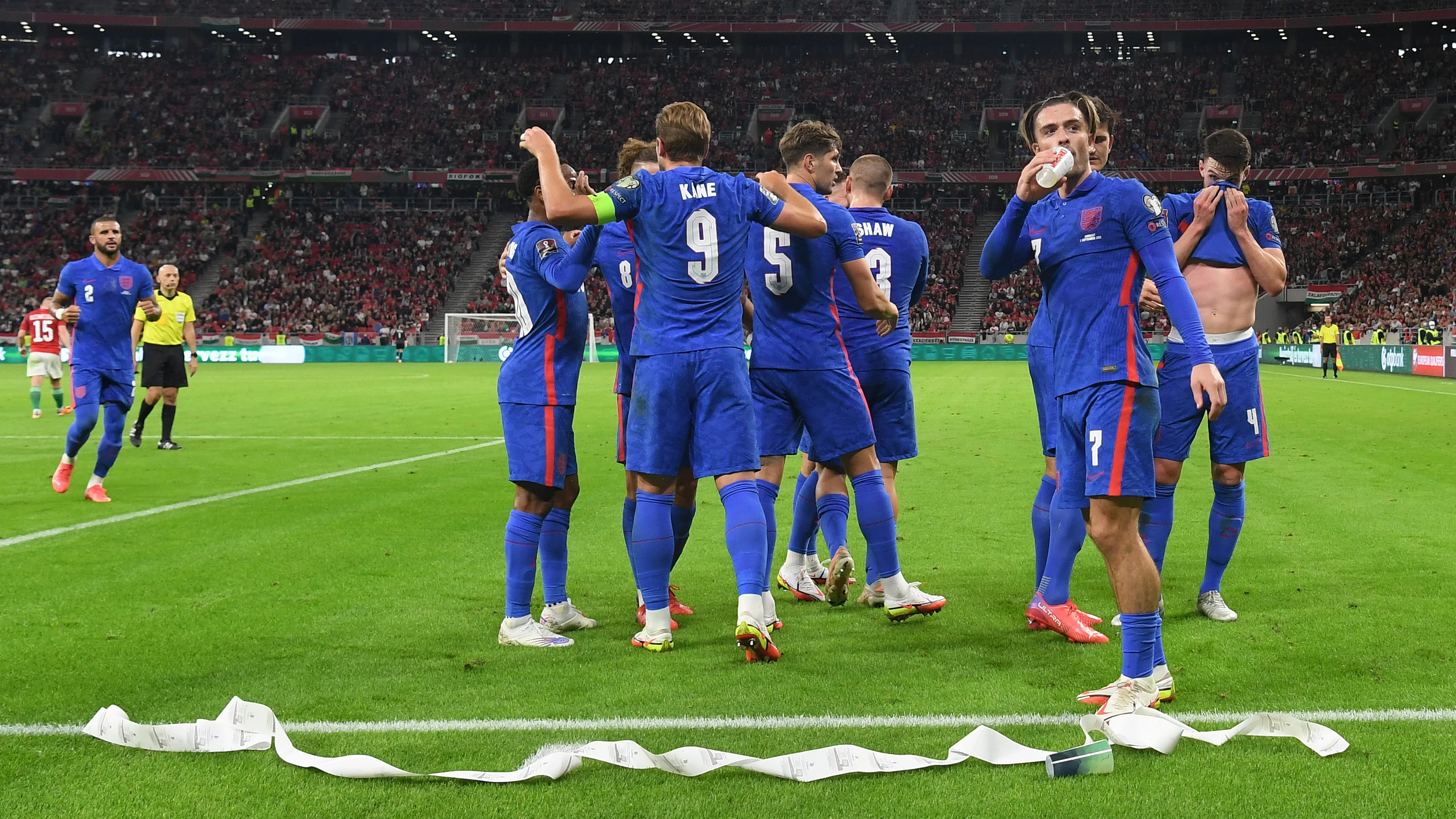 La selección inglesa celebra un gol