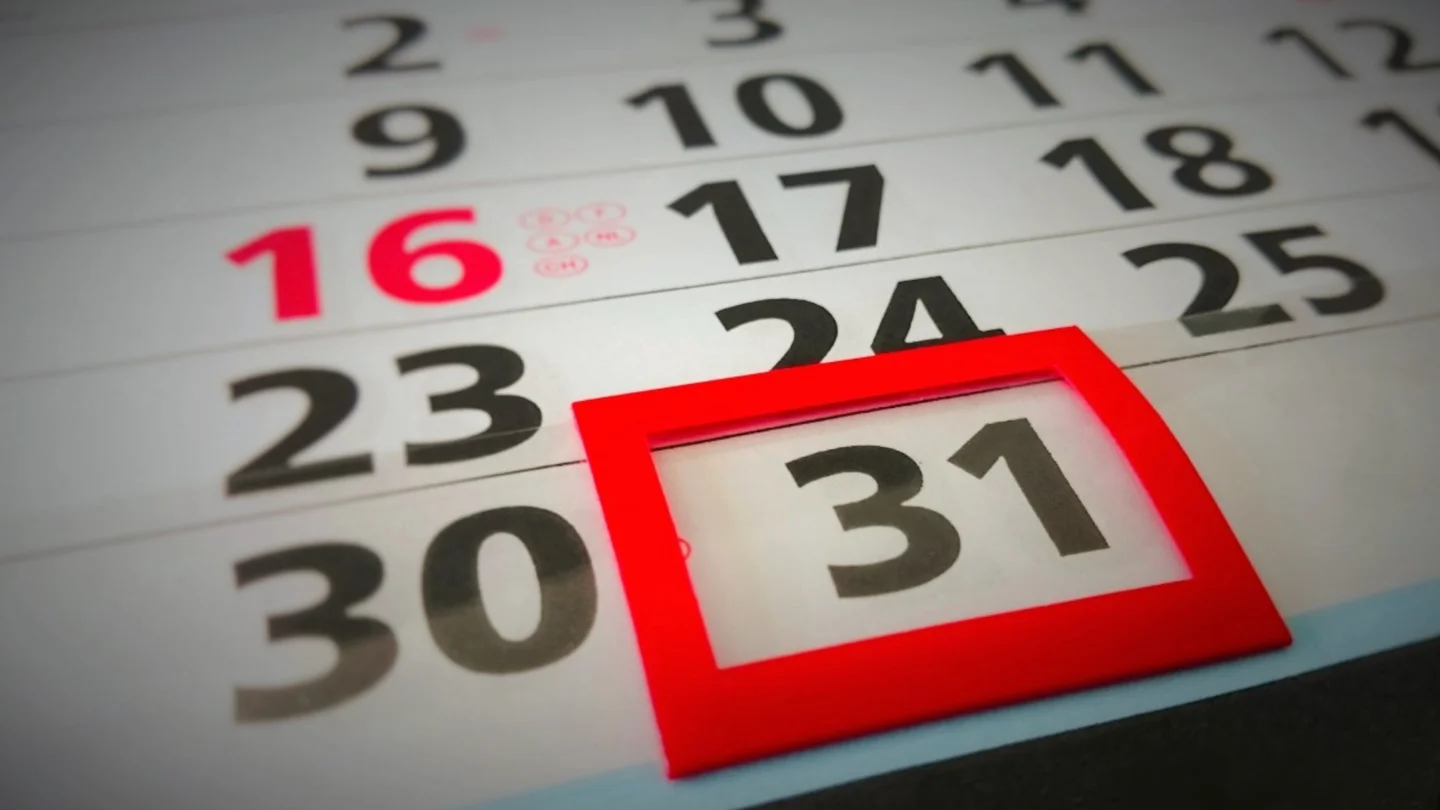 Descubre los festivos nacionales del calendario laboral 2021/2022 Descubre los festivos nacionales del calendario laboral 2021/2022