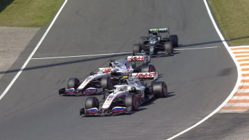 Sebastian Vettel, ante los dos Haas