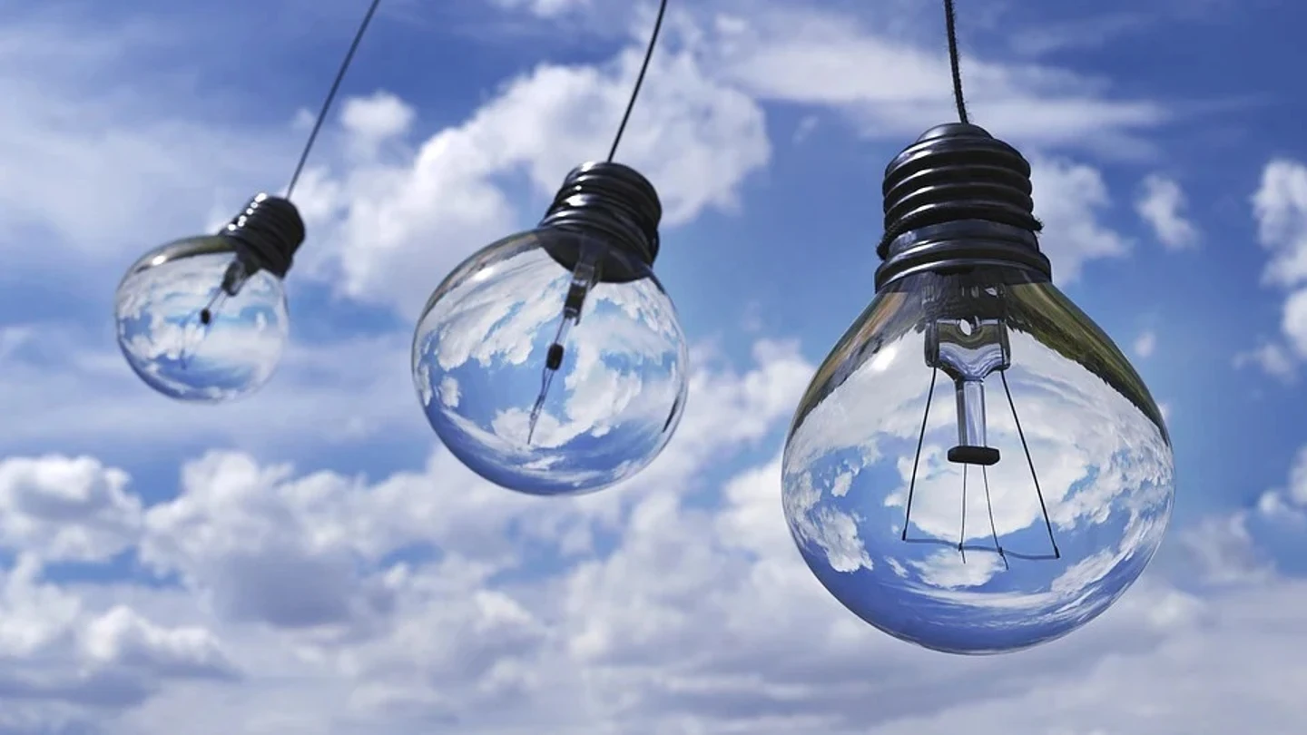 El precio de la luz marca un nuevo récord en sábado El precio de la luz marca un nuevo récord en sábado