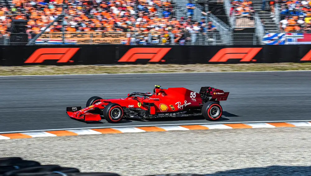 Carlos Sainz se recuperó de un accidente en FP3