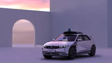 ‘Robotaxi’ basado en su actual crossover compacto eléctrico, el Ioniq 5. ‘Robotaxi’ basado en su actual crossover compacto eléctrico, el Ioniq 5.