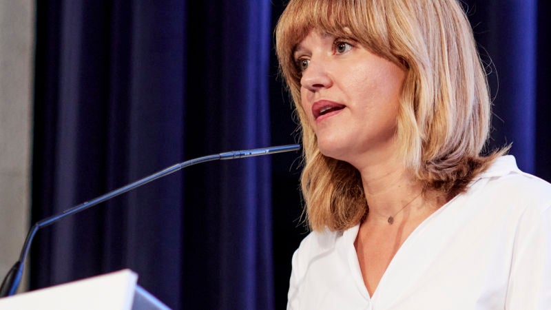 La ministra de Educación, Pilar Alegría, en un acto con empresarios