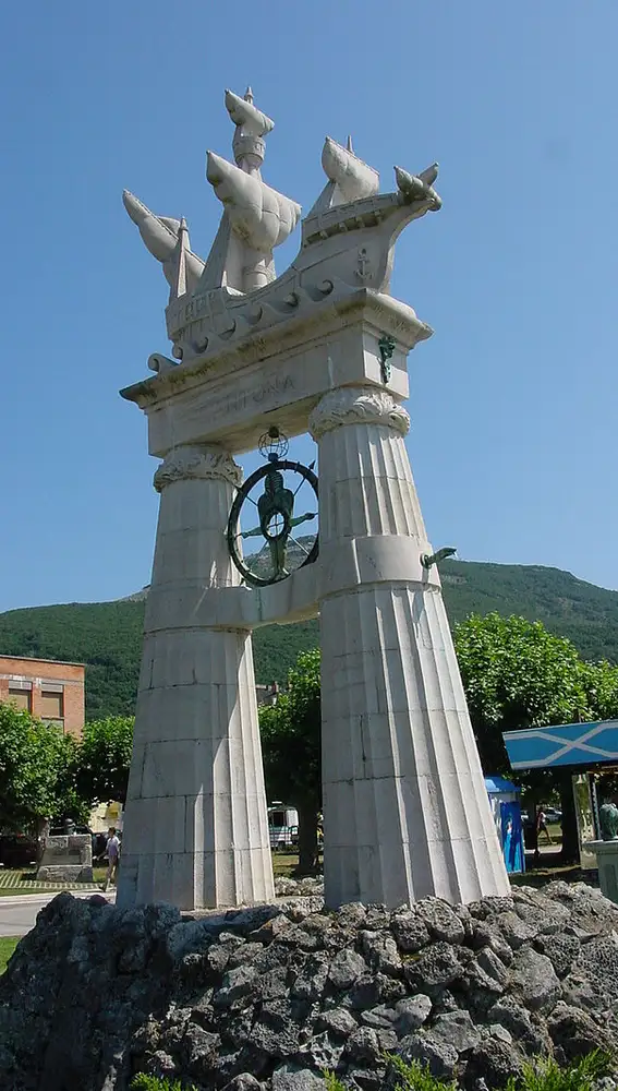 Monumento Juan de la Cosa