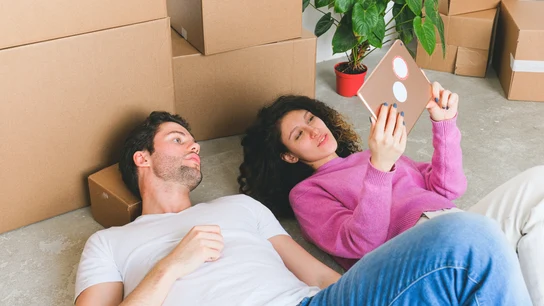 Las 3 cosas que debes tener en cuenta si quieres irte a vivir con tu pareja: ¿Es un error? ¿Me estaré equivocando? Las 3 cosas que debes tener en cuenta si quieres irte a vivir con tu pareja: ¿Es un error? ¿Me estaré equivocando?