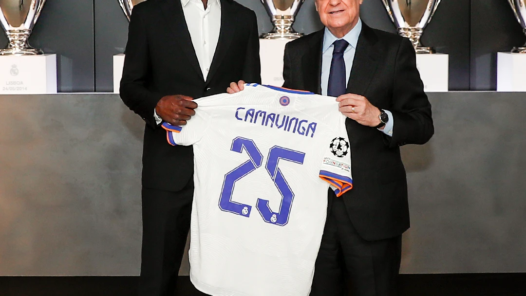 Eduardo Camavinga y Florentino Pérez