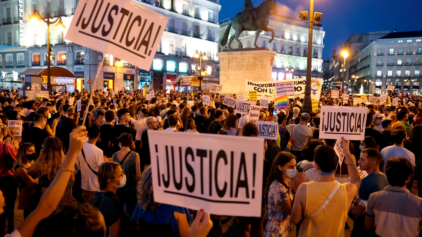 Manifestación contra las agresiones homófobas en Madrid. LGTBI