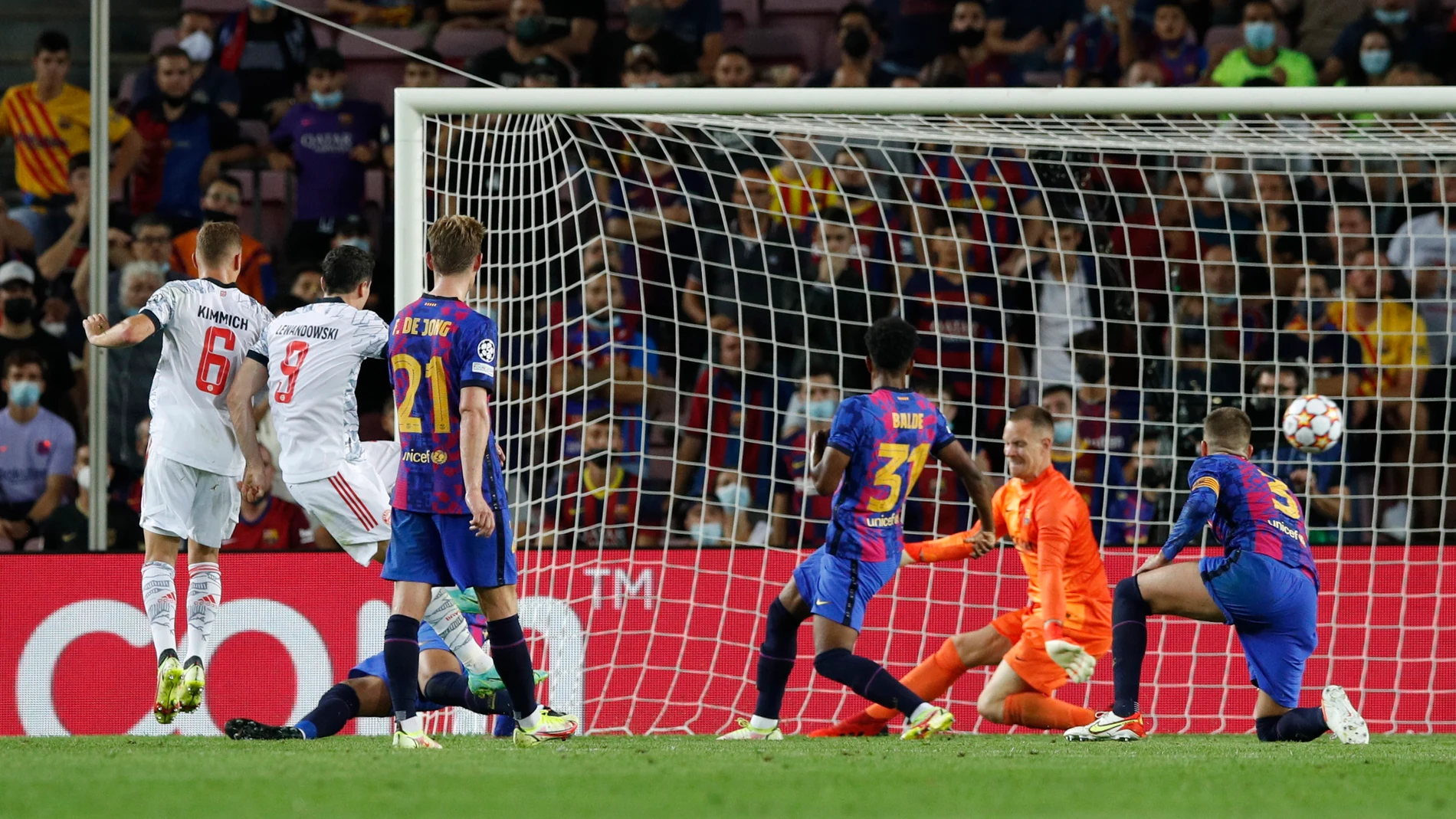 El Barça naufraga frente al Bayern de Múnich sin tirar a puerta: Koeman, gran señalado por su sistema