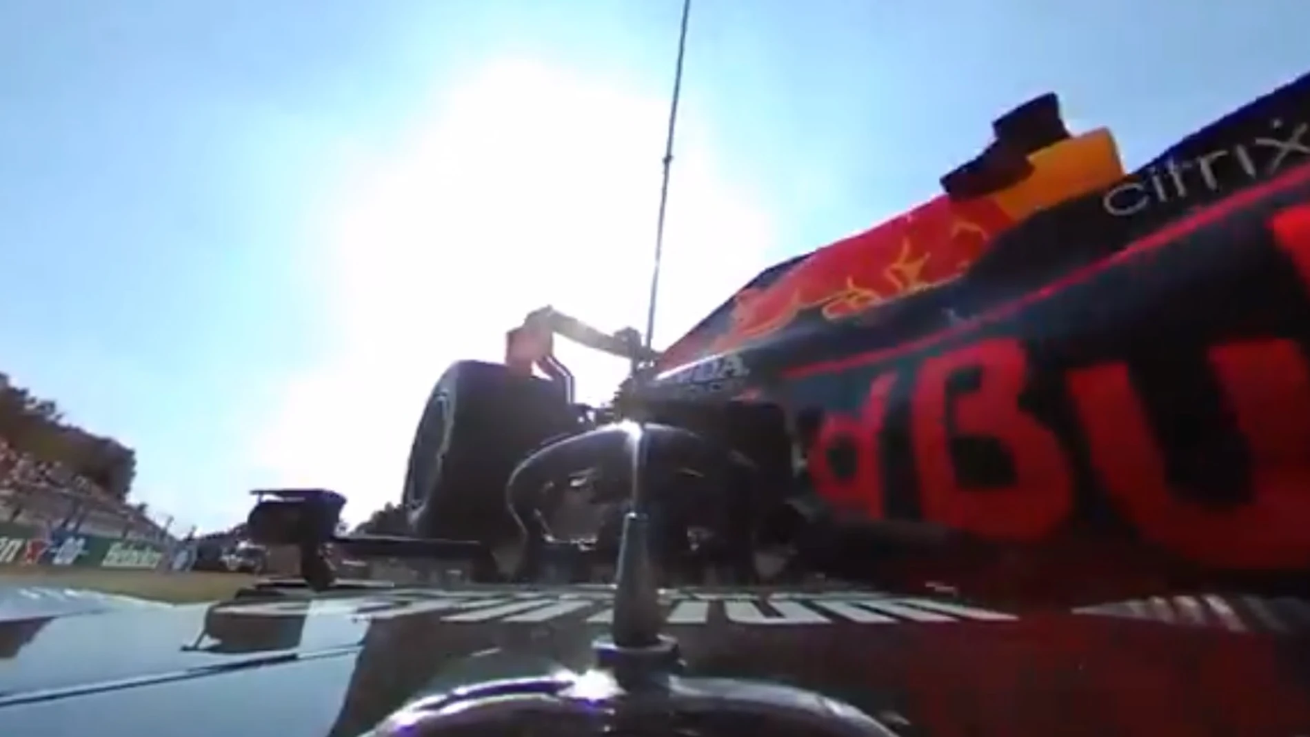 El accidente entre Lewis Hamilton y Max Verstappen, visto desde un nuevo ángulo &quot;dramático&quot;
