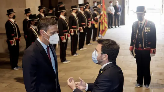 El presidente de la Generalitat, Pere Aragonès, recibe al presidente del Gobierno, Pedro Sánchez El presidente de la Generalitat, Pere Aragonès, recibe al presidente del Gobierno, Pedro Sánchez