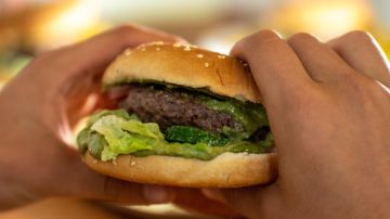 Imagen de archivo de una hamburguesa