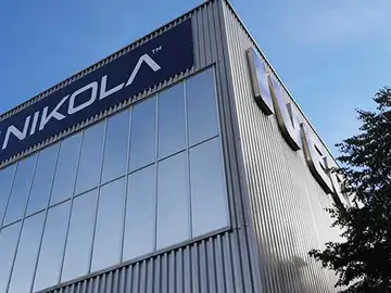 Iveco y Nicola inauguran fabrica en Alemania Iveco y Nicola inauguran fabrica en Alemania