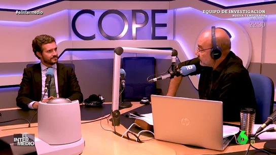 Vídeo manipulado - El silencio incómodo de Pablo Casado en plena entrevista en la radio: "Pues eso" Vídeo manipulado - El silencio incómodo de Pablo Casado en plena entrevista en la radio: "Pues eso"