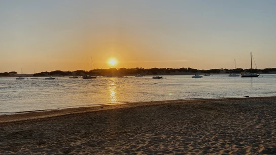 El atardecer desde La Bella Esquina El atardecer desde La Bella Esquina